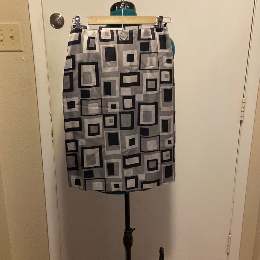 Women’s Silk Skirt 8 Black, Grey, & Sliver Mod Design Vintage